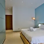 Stunning 2 Bed Meters Away From Appartement Sliema
