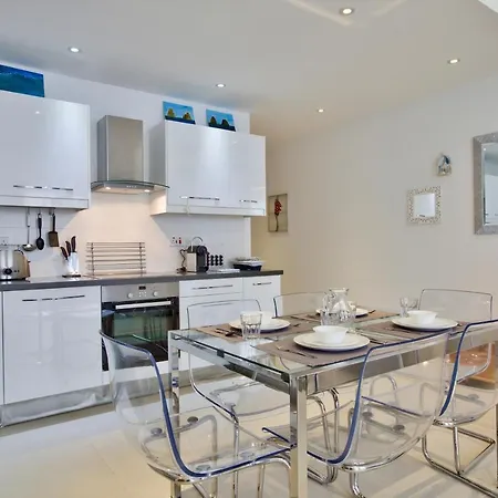 公寓 Stunning 2 Bed Meters Away From