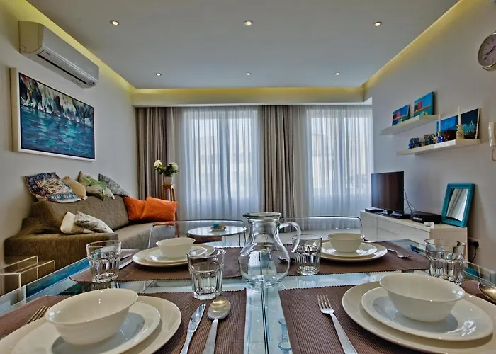 Stunning 2 Bed Meters Away From 슬리에마