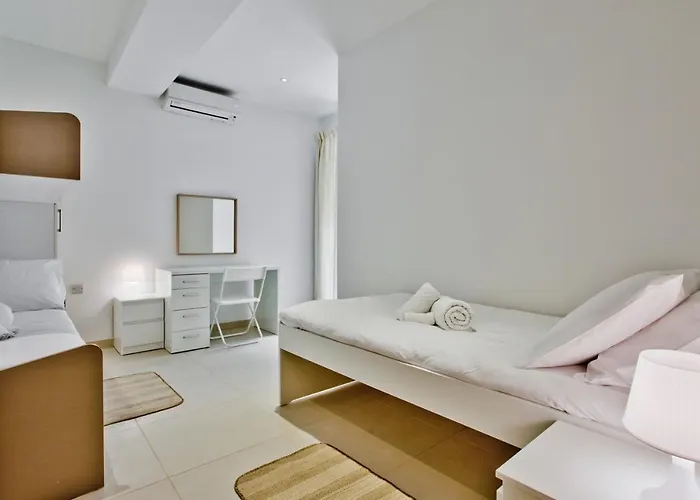 아파트 Stunning 2 Bed Meters Away From