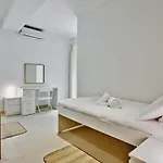 公寓 Stunning 2 Bed Meters Away From